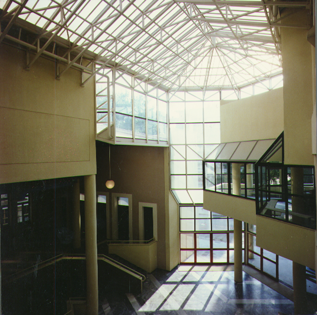 kalamata inside1