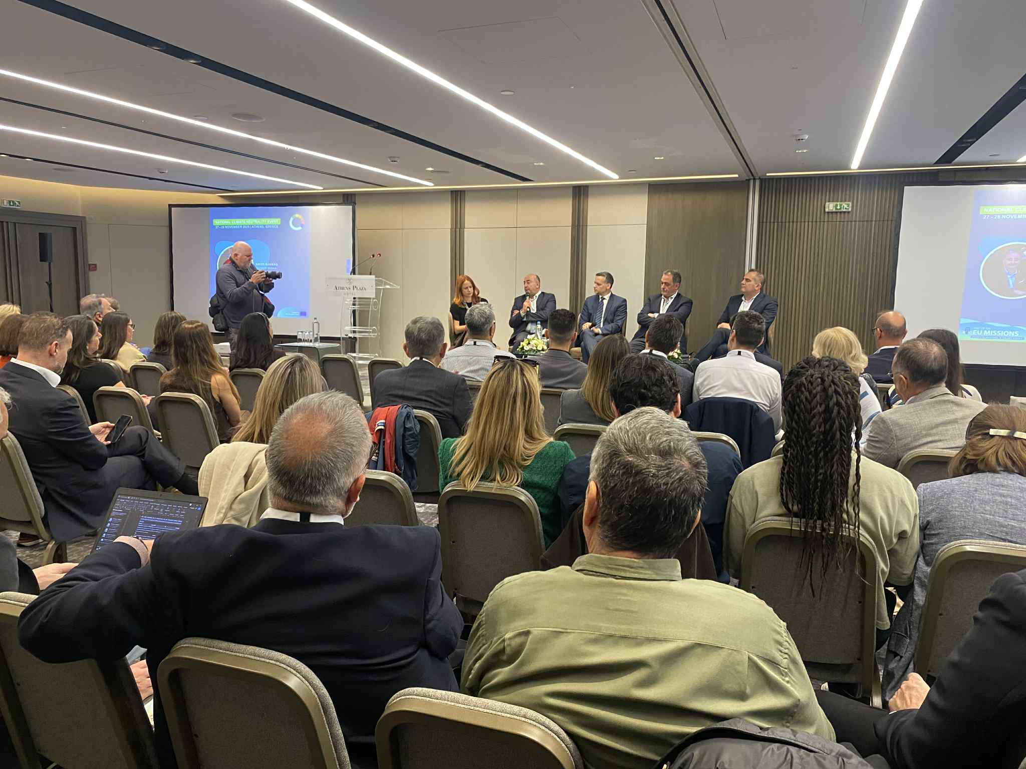 03e9445c fc6e 4ee0 9920 3827c9e6fbfd